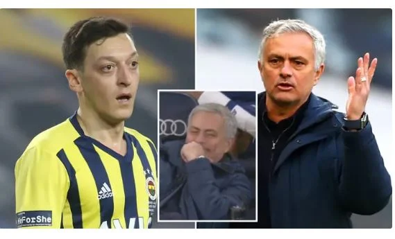 FADEEXAD KALE: Xaaska Mesut Ozil Waxa La Seexday Ciyaaryahannada AC