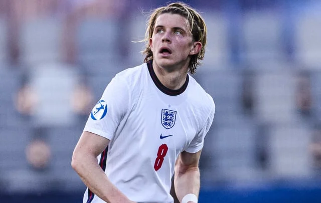 Gallagher joins the Palace on loan