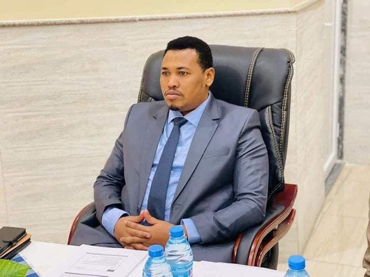 Guddoomiyaha baarlamanka HirShabelle oo is-hortaagay doorash…