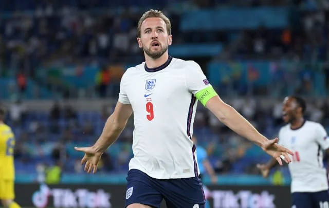 Harry Kane plays the perfect role for England