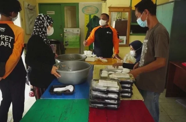 Indonesia’s Covid-19 outbreak: Volunteers step up as