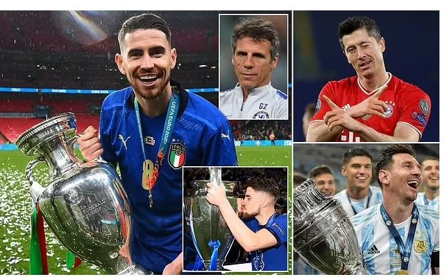 Iska Illow Lionel Messi Iyo Lewandowski, Zola Oo Magacaabay Xiddiga