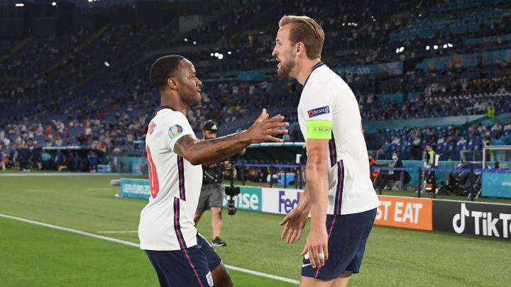 Kane & Sterling fall silent again