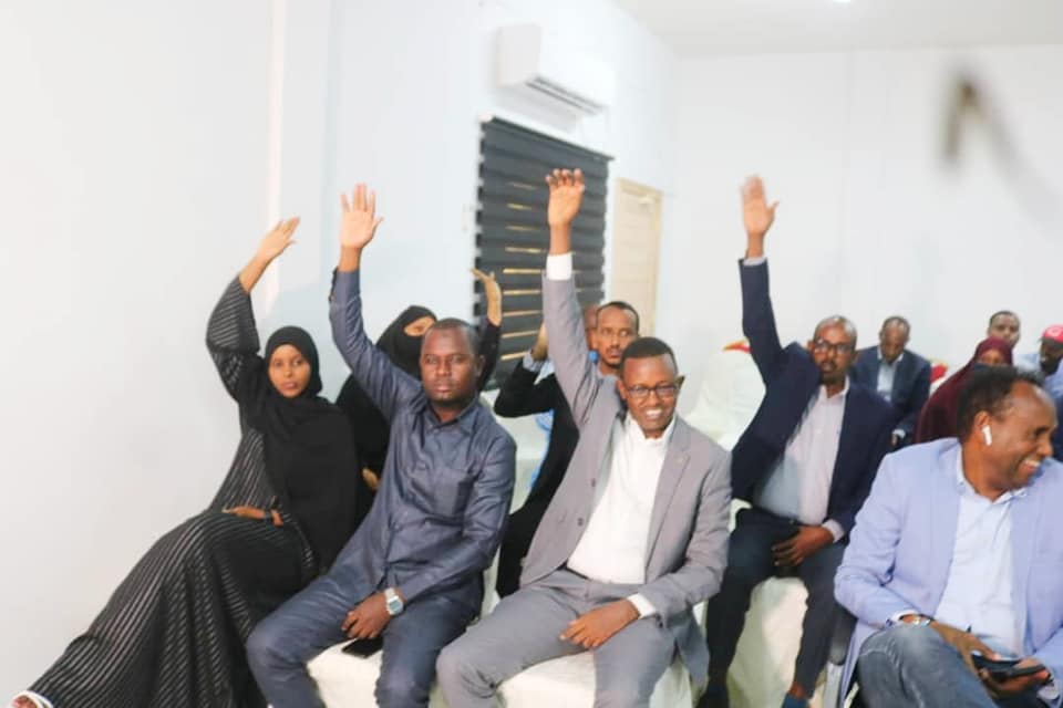 Guddiga doorashooyinka HirShabelle oo war kasoo saaray khila…