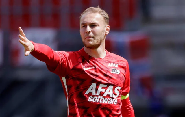 Koopmeiners linked to Emirates move