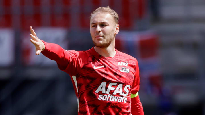 Koopmeiners linked to Emirates move