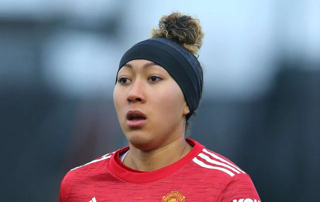 Lauren James signs from Man Utd