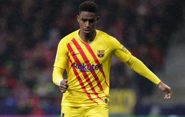 Leeds confirm the signing of Junior Firpo from Barcelona