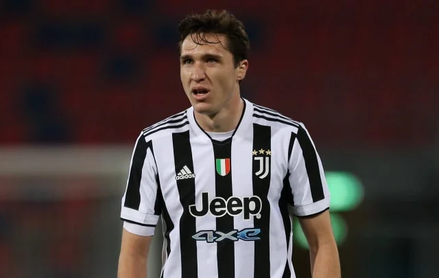 Liverpool transfer news: Federico Chiesa invited