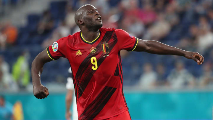 Lukaku vs Italy: “power of nature” meets fixed objects