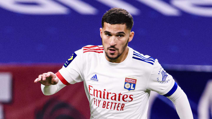 Lyons Houssem Aouar goes AWOL when he presses to move away