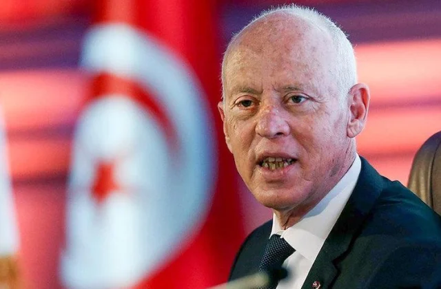 Madaxweyne Tunisia Kais Saied oo kala diray baarlamaanka dalkiisa