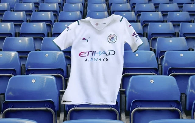 Man City presents new 2021/22 away kit
