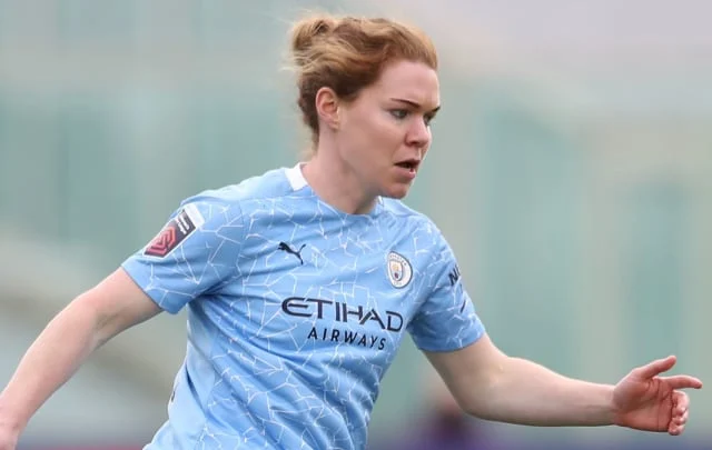Man Utd transfer news: Aoife Mannion joins women