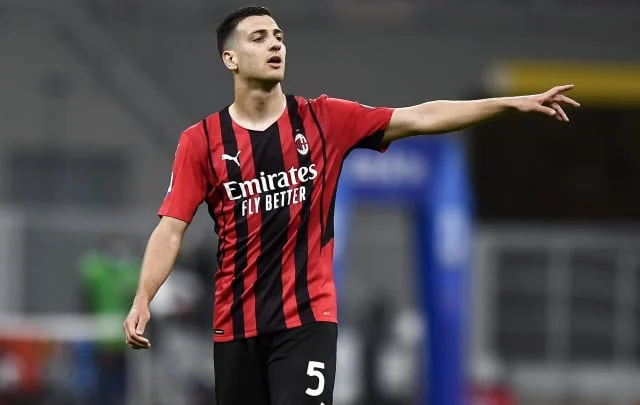 Man Utd’s Diogo Dalot directed