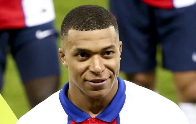 Mbappe “will not renew” at PSG
