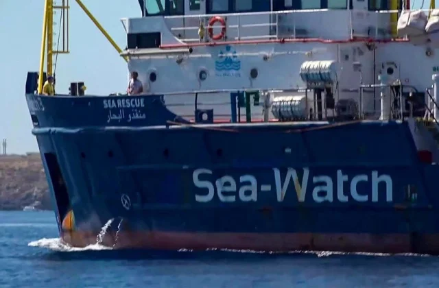 NGO Sea-Watch files a complaint against Italy