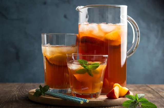 One Major Side Effect of Drinking Sweet Tea, Says Dietitian