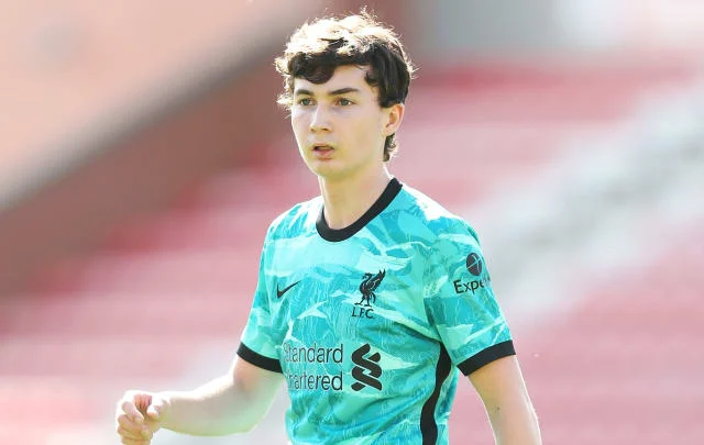 ‘Polish Messi’ signs its first pro contract