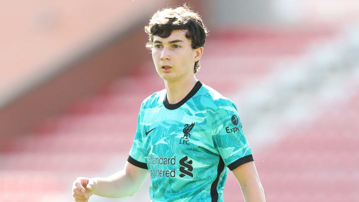 ‘Polish Messi’ signs its first pro contract