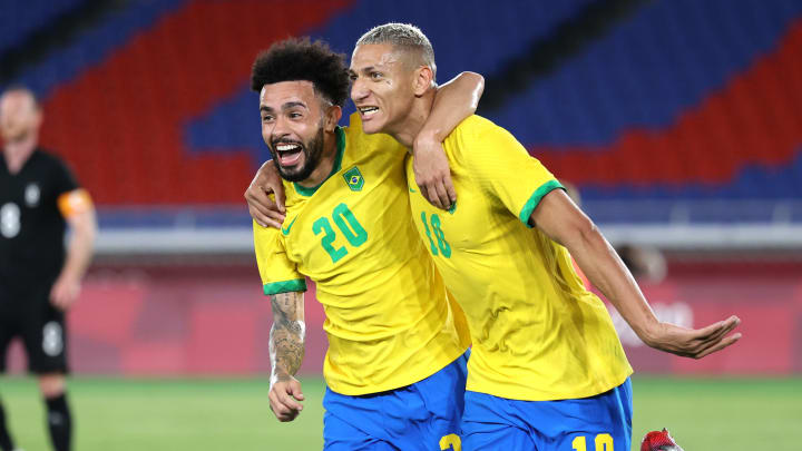 Richarlison shoots on match day one