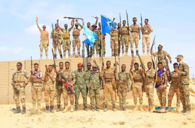 Sawirro: Ciidamada huwanta oo dib u qabsaday Bacaadweyn iyo …