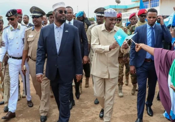 Somali Prime Minister Roble visits Jubaland forward of his first journey to Kenya