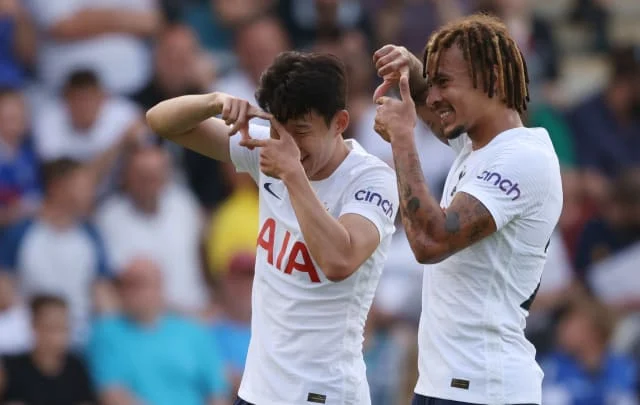 Spurs cruise to 3-0 victory over Colchester
