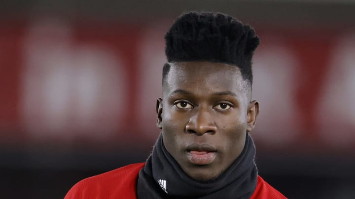 Target Andre Onana accepts Lyon move