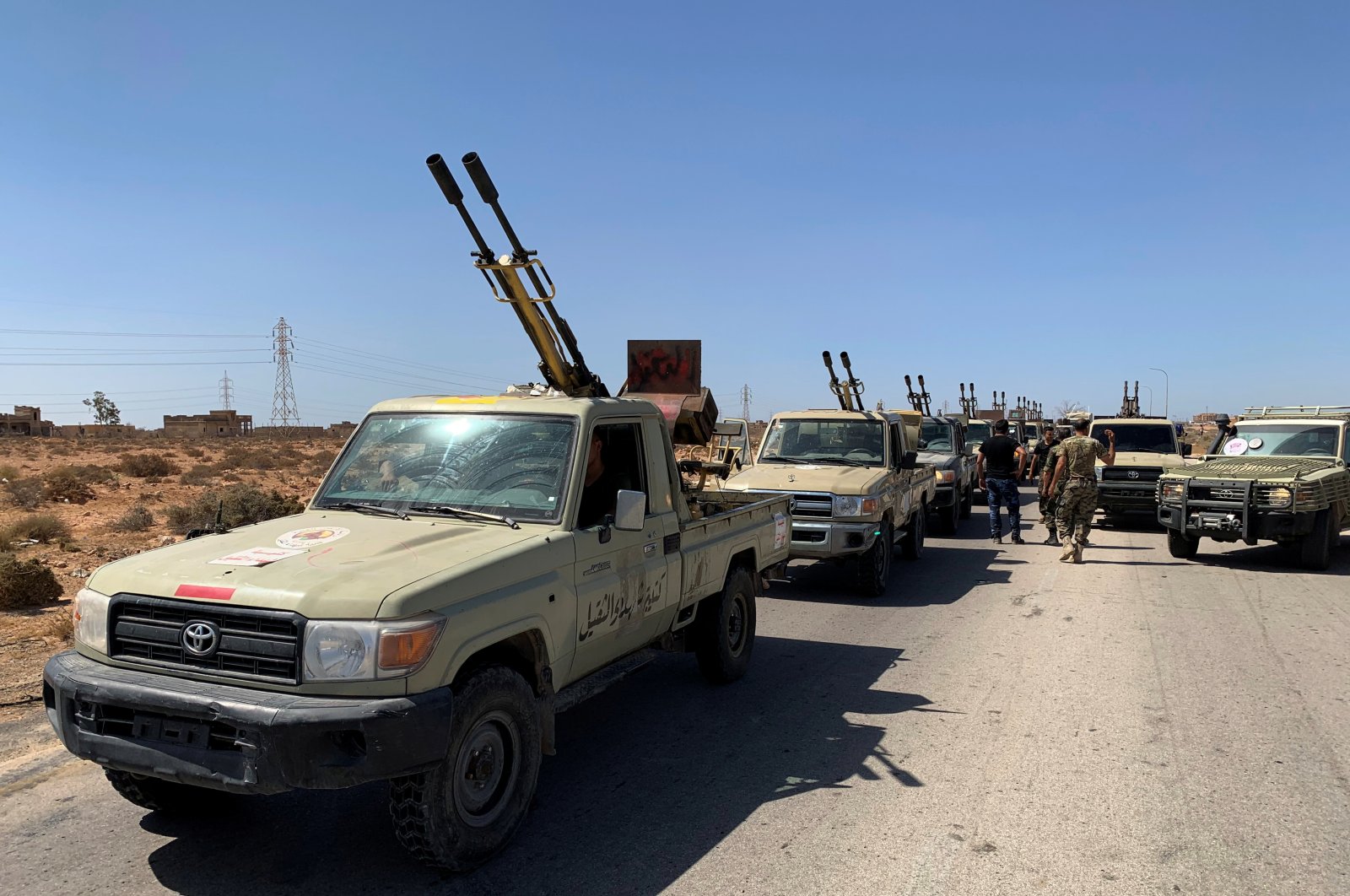 The Libyan army gives Haftar's forces a deadline to open