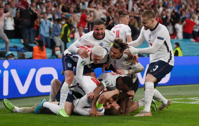 The presentation requires that England vs Denmark be replayed