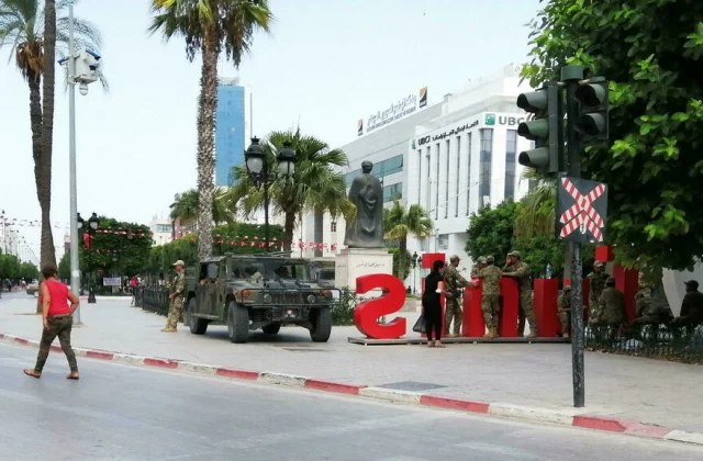 Tunisia’s presidency kicks head of national television