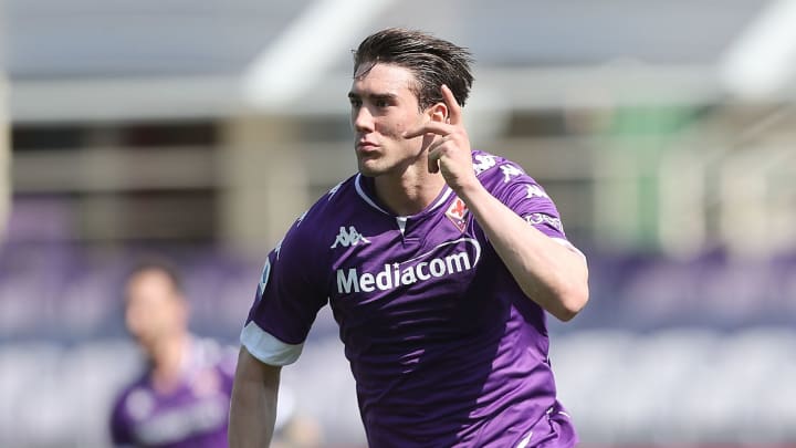 Vlahovic and Simy appear as targets