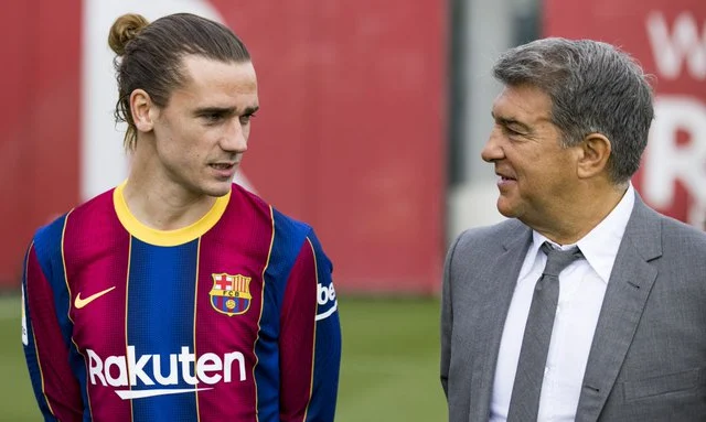 Griezmann Oo Laba Daran Mid Dooro Dhex Dhigay Barcelona, Kooxda Barca
