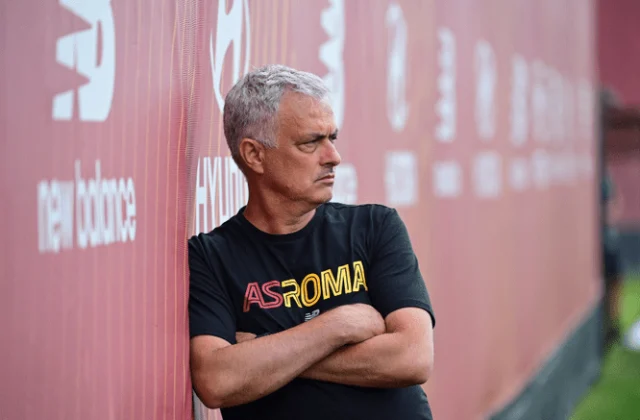 Waxba Ma Ilaawo!! – Mourinho Oo Xiddig Weyn Ka Caydhinaya AS Roma &