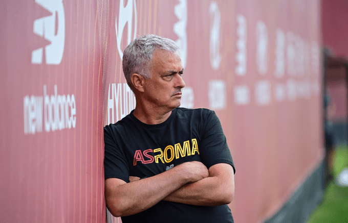 Waxba Ma Ilaawo!! – Mourinho Oo Xiddig Weyn Ka Caydhinaya AS Roma &