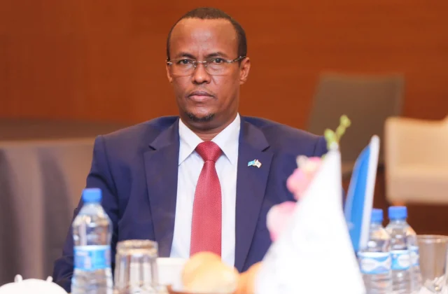 Xog: Wafdi uu Guudlaawe diray oo tegay Beledweyne, si gaar a…
