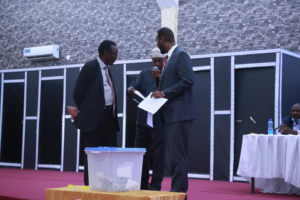 Yaa doorashada madaxweyne ku tashanaya codadka afarta Senato…