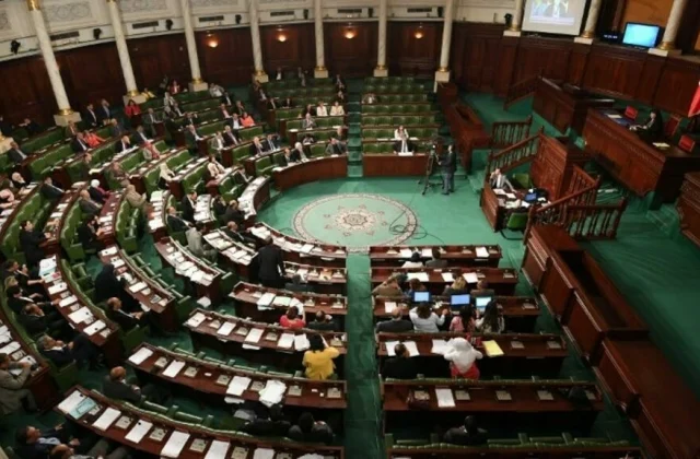 a new decree on the suspension of Parliament