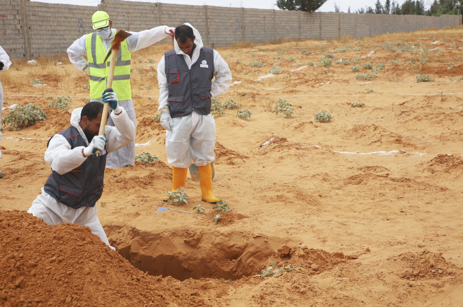 Another 9 bodies were found in a new mass grave in Libya
