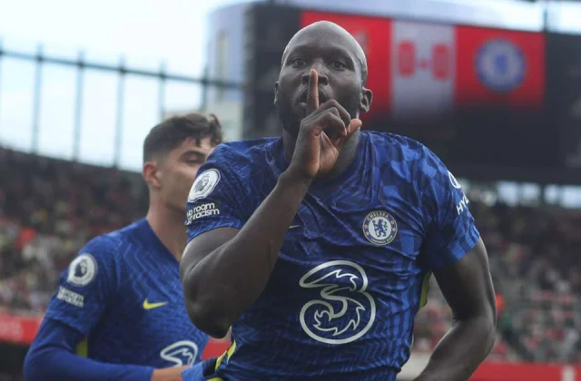 Arsenal 0-2 Chelsea: Lukaku scores on second debut as Les Bleus move towards victory