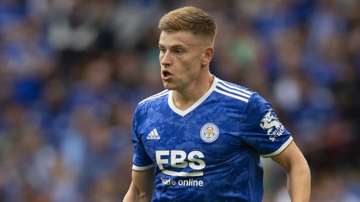 Barnes signs a new four-year contract