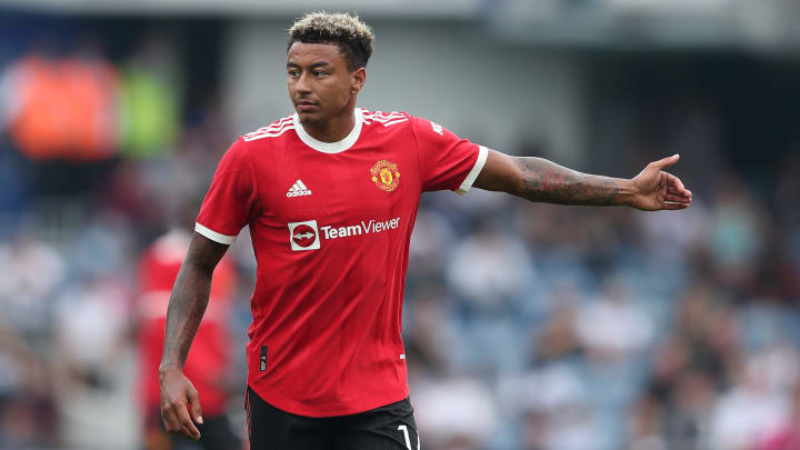 Jesse Lingard can push to move away