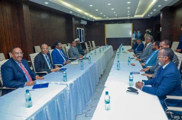 Kulankii musharaxiinta iyo madax goboleedyada oo