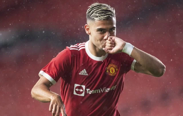 Pereira completes Flamengo loan