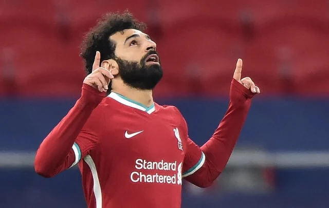 Red opponents in group video games within the Champions League