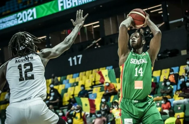 Senegal qualified for the quarter-finals, Cameroon eliminated