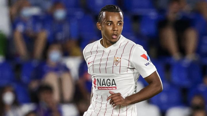Sevilla denies Jules Kounde settlement