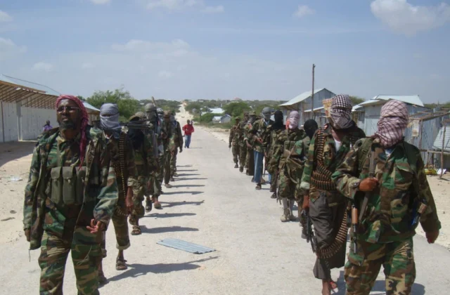 Taalibaan tusaale ma u noqon kartaa Al-Shabaab? –