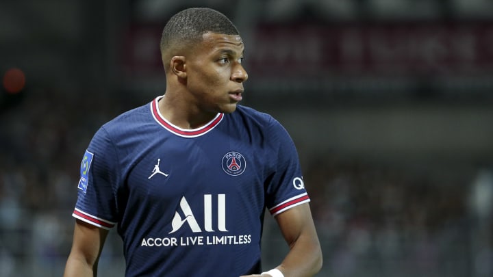 Talking to PSG for Kylian Mbappe